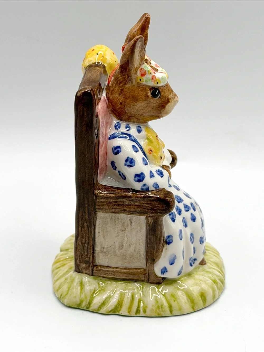 Royal Doulton Bunnykins Susan as Queen of the‎ May Figurine DB83  1989